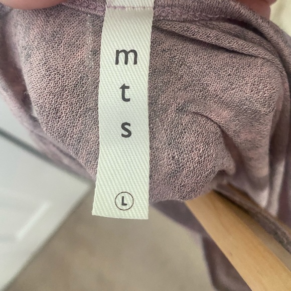 long pink sleeveless top - Picture 3 of 3